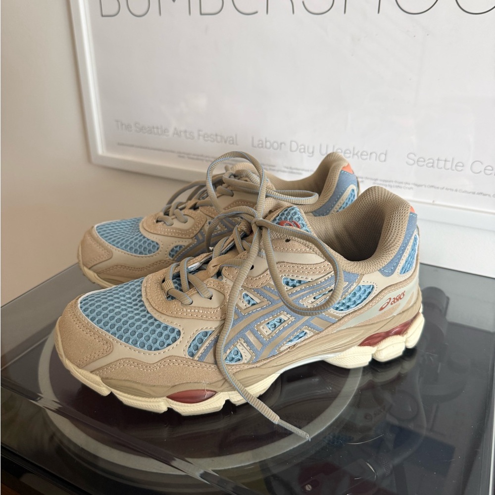 ASICS Gel NYC 'Harbor Women's Sneakers in Light Blue / Beige